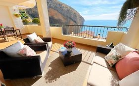 Apartamento en Mascarat, acceso a playa privada.
